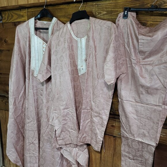 Elegant Swiss- made Guinea Brocade   3 Piece "Agbada" men's suit - Picture 1 of 9